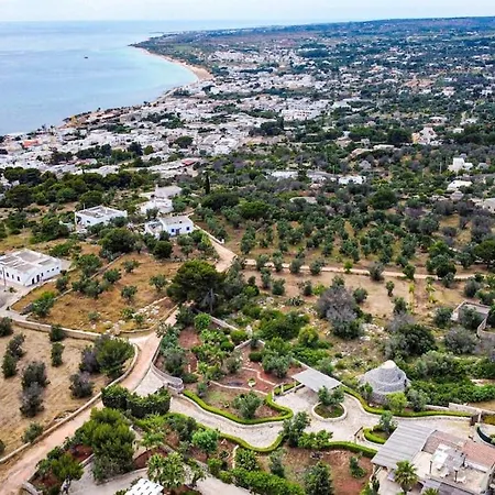 Elegant Villa With A Garden Feriehus Torre Vado